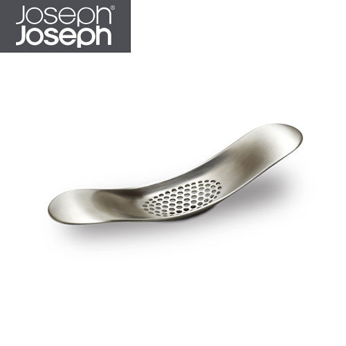 Joseph Joseph英國創意餐廚★好輕鬆壓蒜器(霧銀)★20065